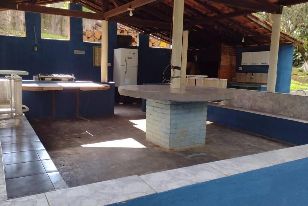 Chacara Com Piscina Em Condominio Fechado Prox Shopping Outlet Catarina Mairinque Exterior photo