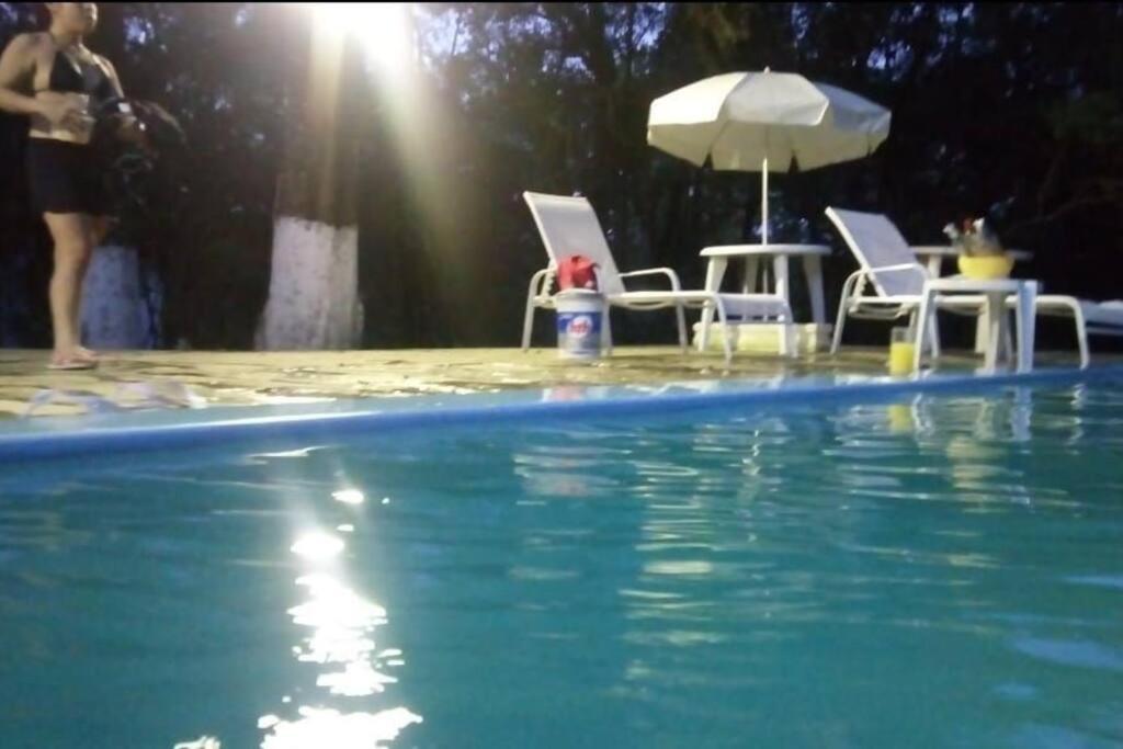 Chacara Com Piscina Em Condominio Fechado Prox Shopping Outlet Catarina Mairinque Exterior photo